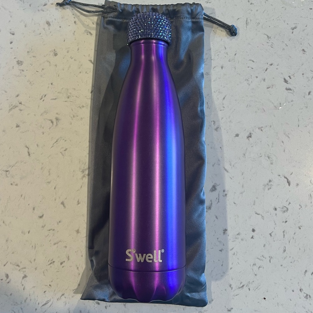 NWT Swell Swarovski